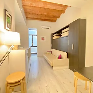 True Design In Heart Of Noble Bcn Apartment
