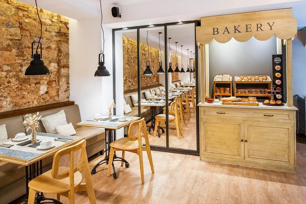 Hotel Well And Come Barcelona 4*,